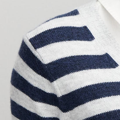  Petite Sonoma Goods For Life® Lightweight V-Neck Sweater